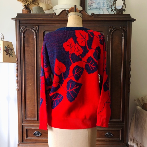 VINTAGE 80s Blue Red Leaves Knit Sweater - Picture 3 of 13